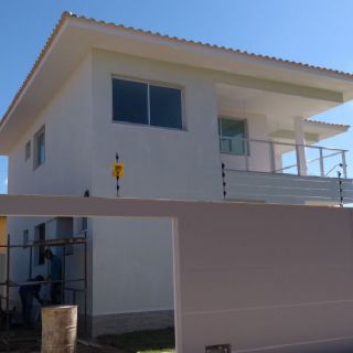 Casa em Praia da Baleia- Obra realizada por encomenda! executamos da fundação ao acabamento. Novo segmento da RMC CONSTRUTORA.
